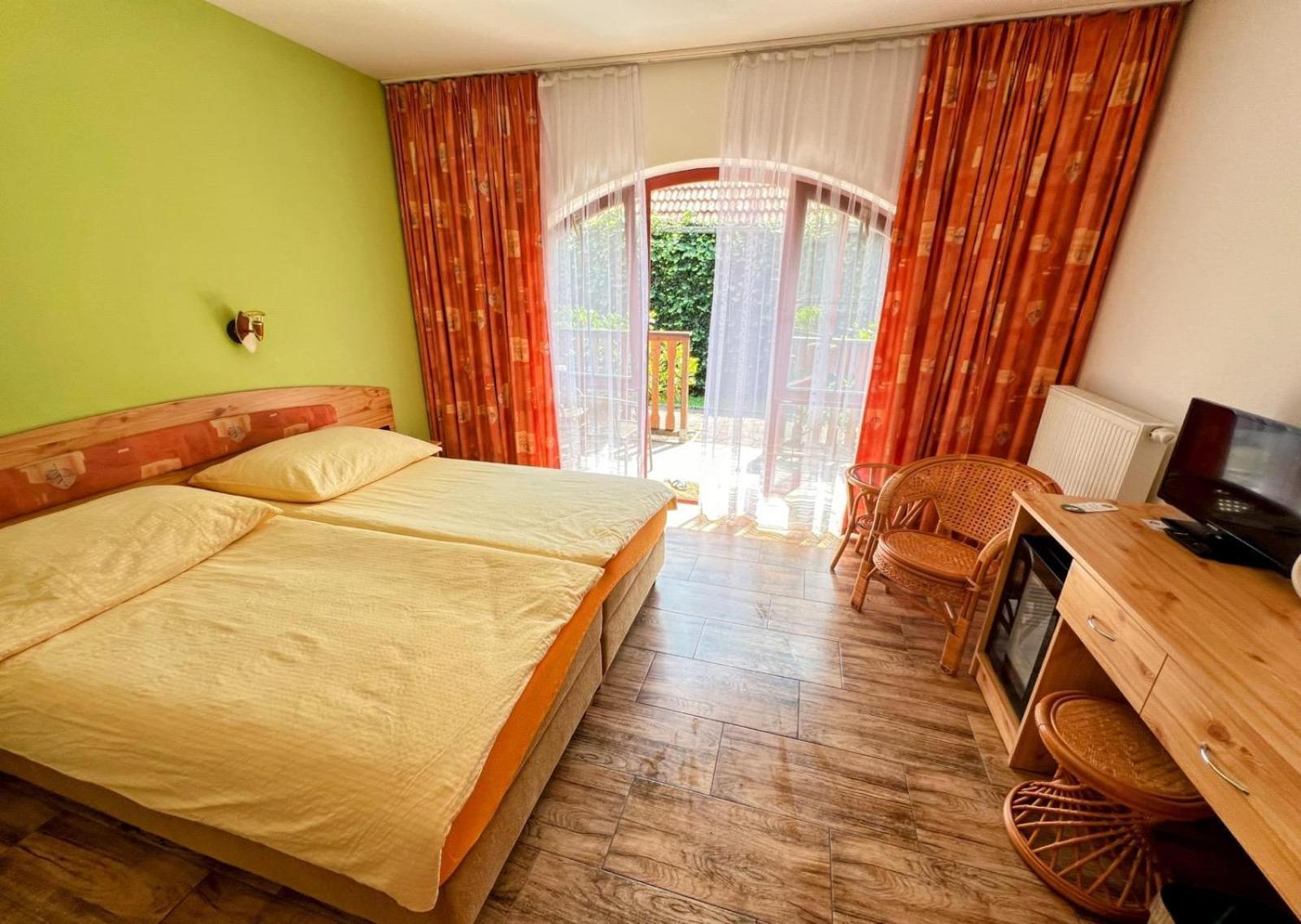 Hotel Fogl Nova Bystrice Exterior photo