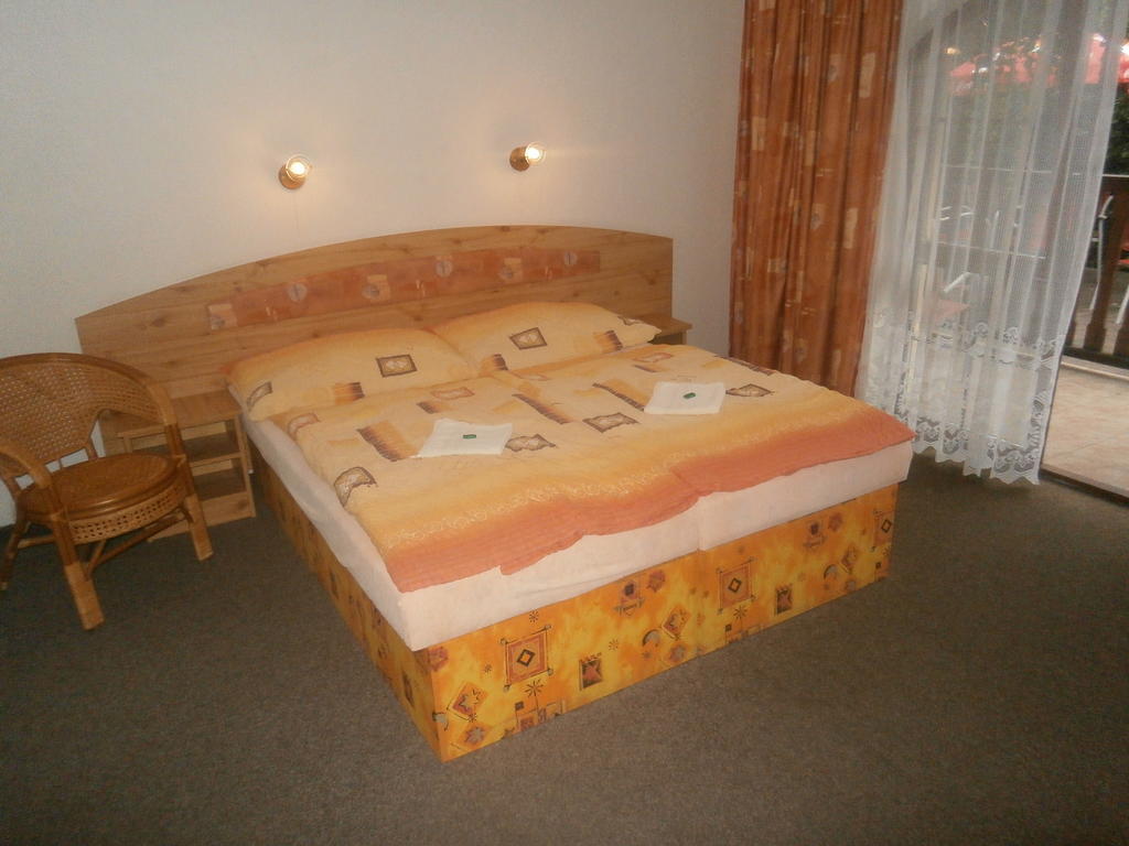 Hotel Fogl Nova Bystrice Room photo